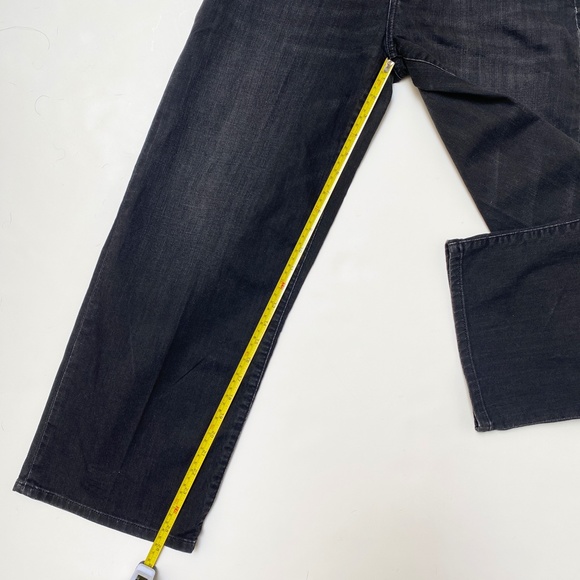 Sz26 / Diesel ‘Widee’ Cropped Distressed Jeans - Picture 13 of 16